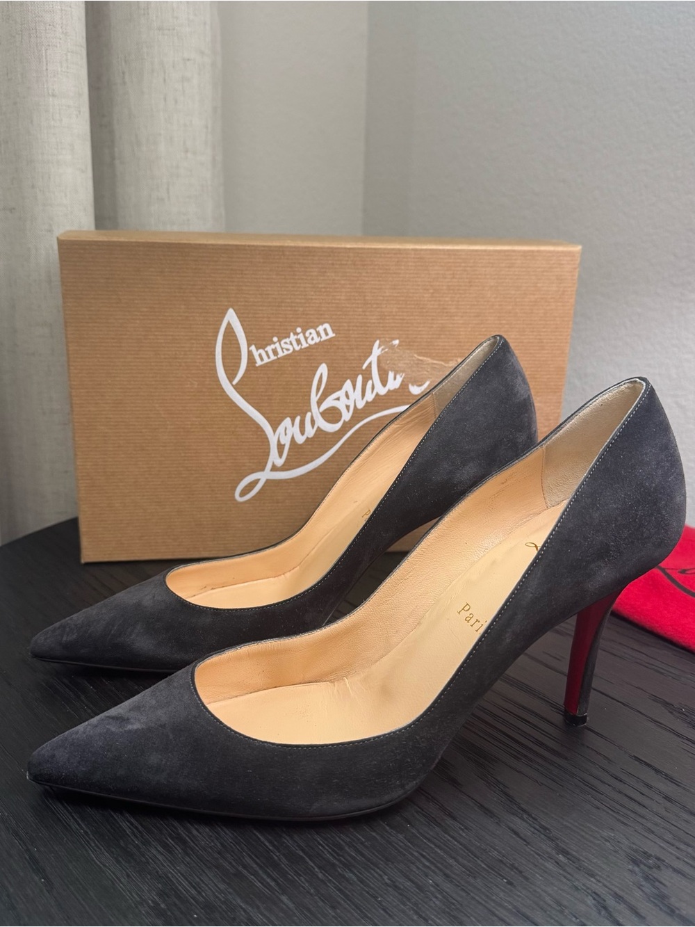 Christian Louboutin Apostrophy 85 Pumps Veau Velours Grey 38